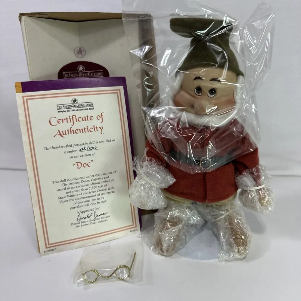 Ashton Drake Galleries Disney Snow White & 7 Dwarfs DOC 8